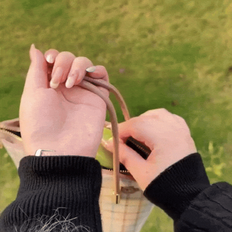 PurseRoller™ — Mini Reusable Lint Roller